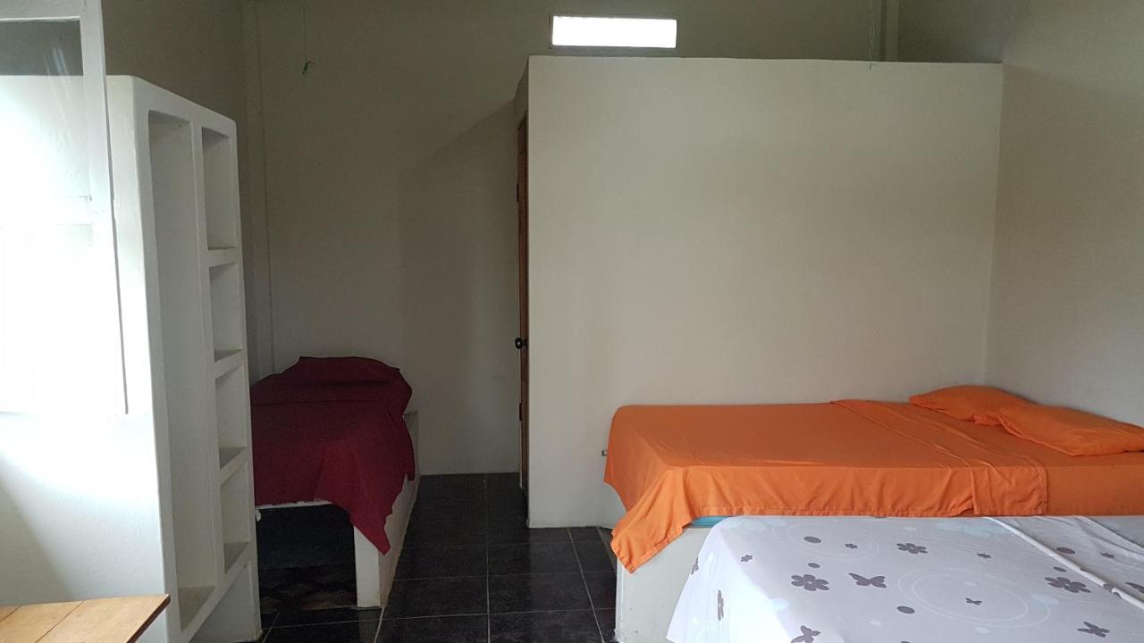 Montanita Garden Hostal מראה חיצוני תמונה